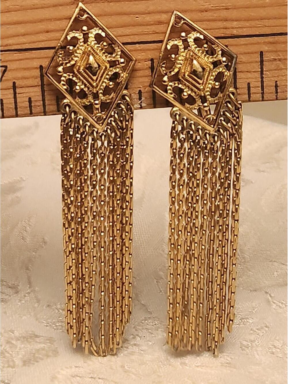 Rare Vintage Monet Cascade Waterfall Dangle Chains Goldtone Clipon Earrings